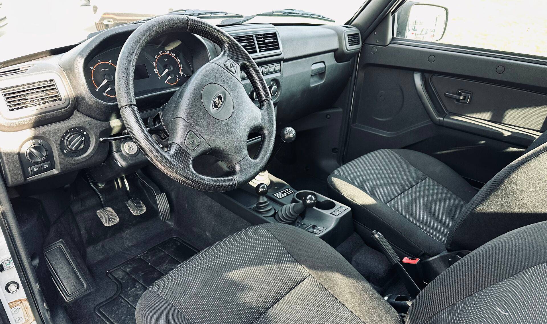 Lada Niva Legend Bronto Prestige'24 1.7 5MT