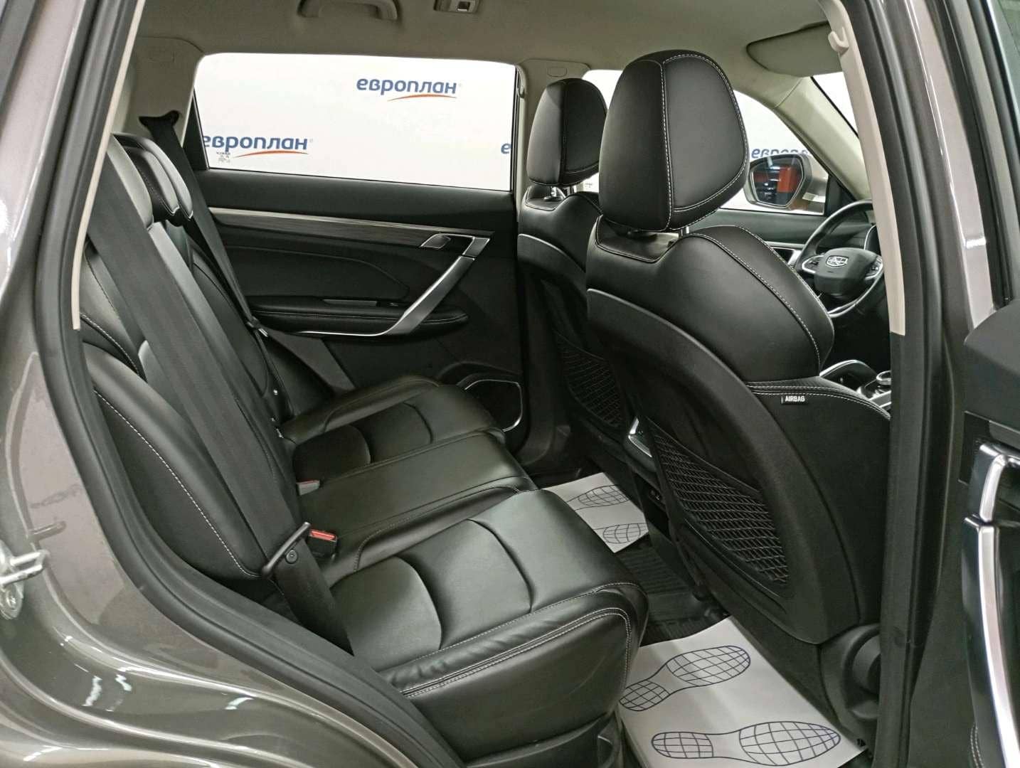 Geely Atlas Pro,  239 501 км, 2023 года в лизинг