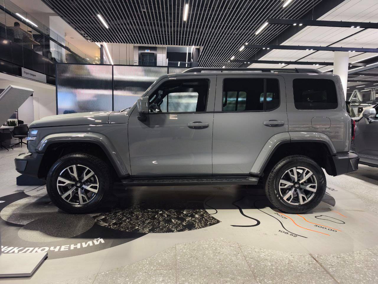 Tank 300 City Premium 2.0 8AT 4WD