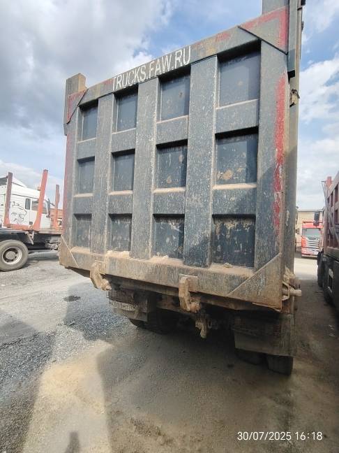 FAW CA3250P66K24T1E5 6х4,  135 000 км, 2022 года в лизинг