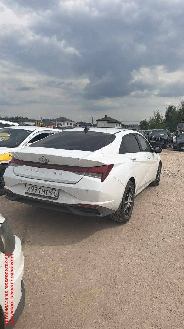 Hyundai Elantra,  233 287 км, 2021 года в лизинг