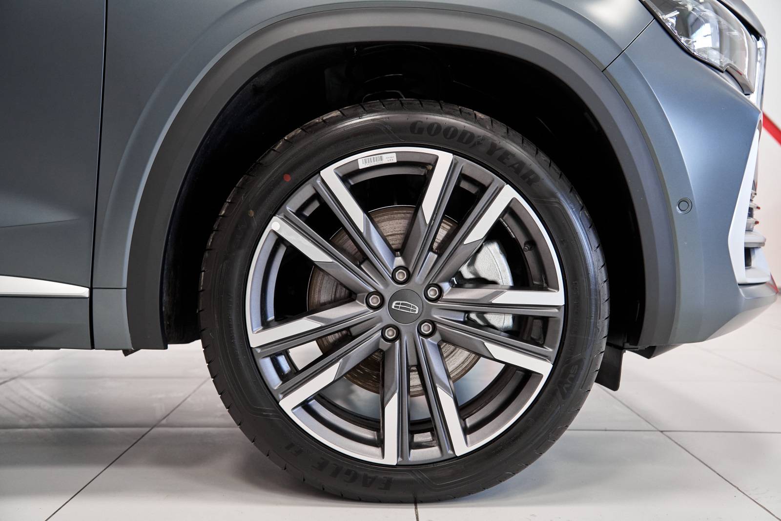 Geely Monjaro Exclusive 2.0T (238 hp) 8AT 4WD