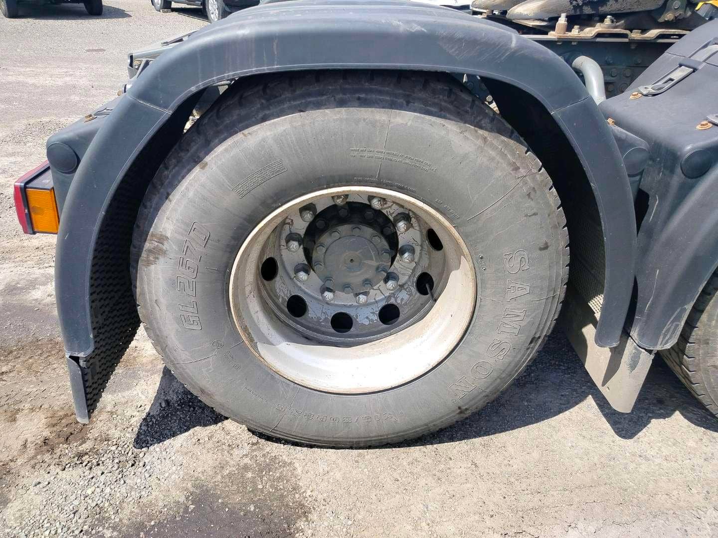 Sitrak С7Н MAX 6×4 ZZ4256V364HE,  150 867 км, 2023 года в лизинг