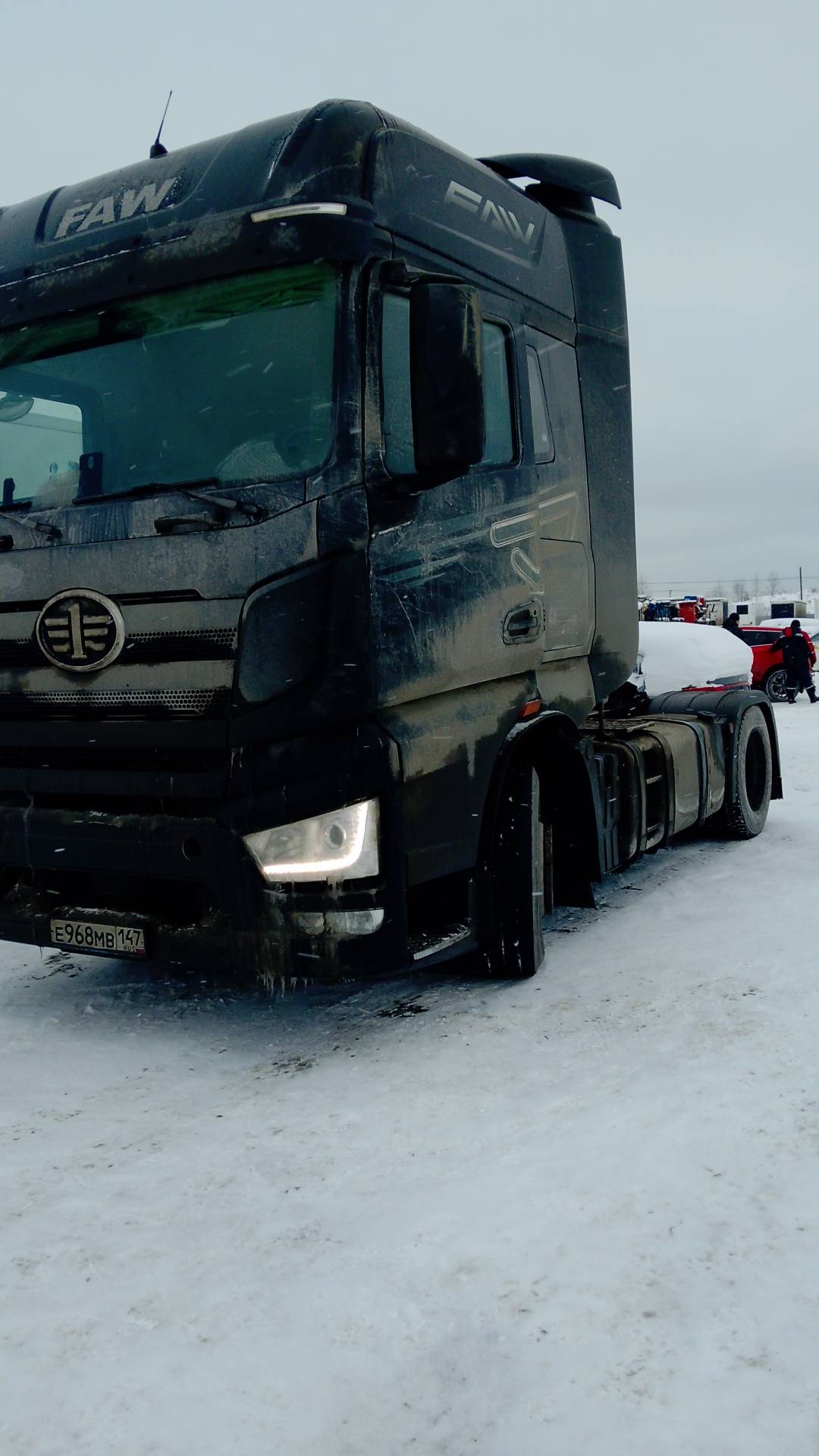 FAW CA4180P77K25E5 4x2,  174 202 км, 2024 года в лизинг