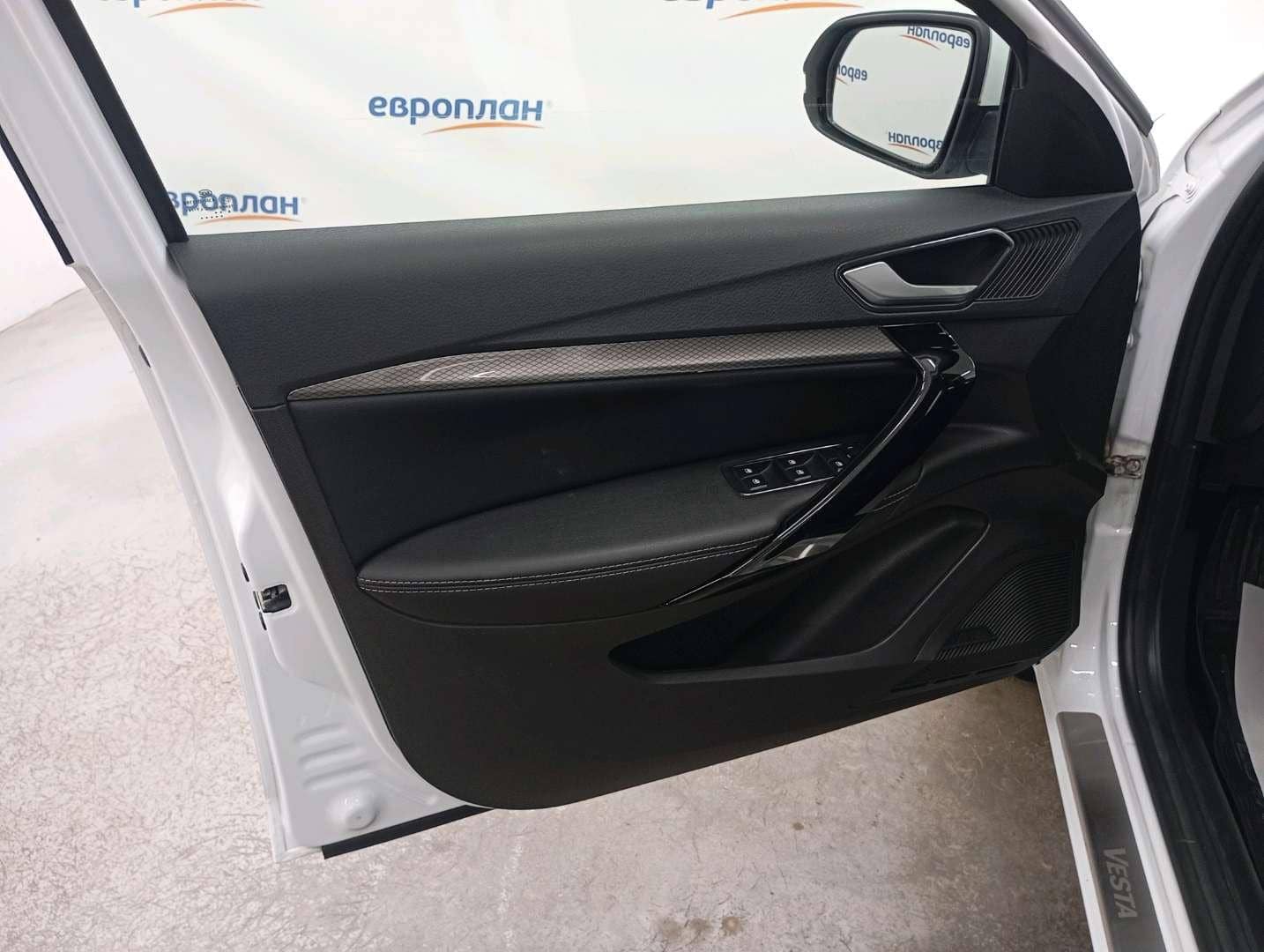 Lada Vesta седан,  30 062 км, 2024 года в лизинг
