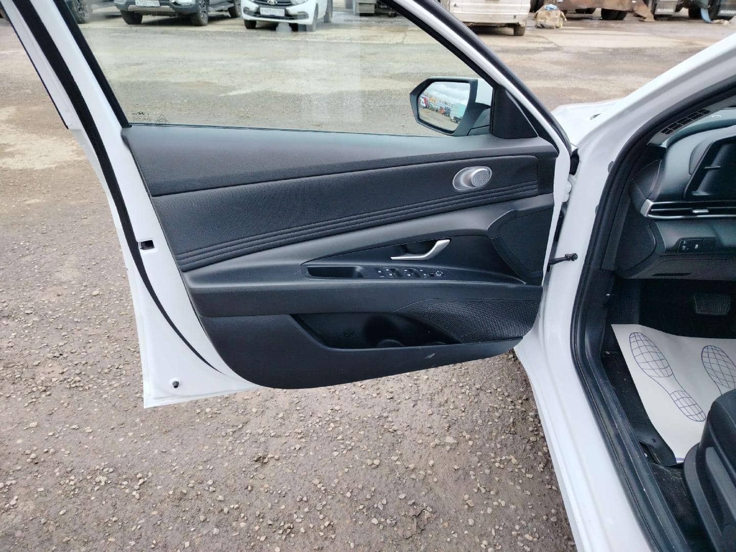 Hyundai Elantra,  27 329 км, 2022 года в лизинг