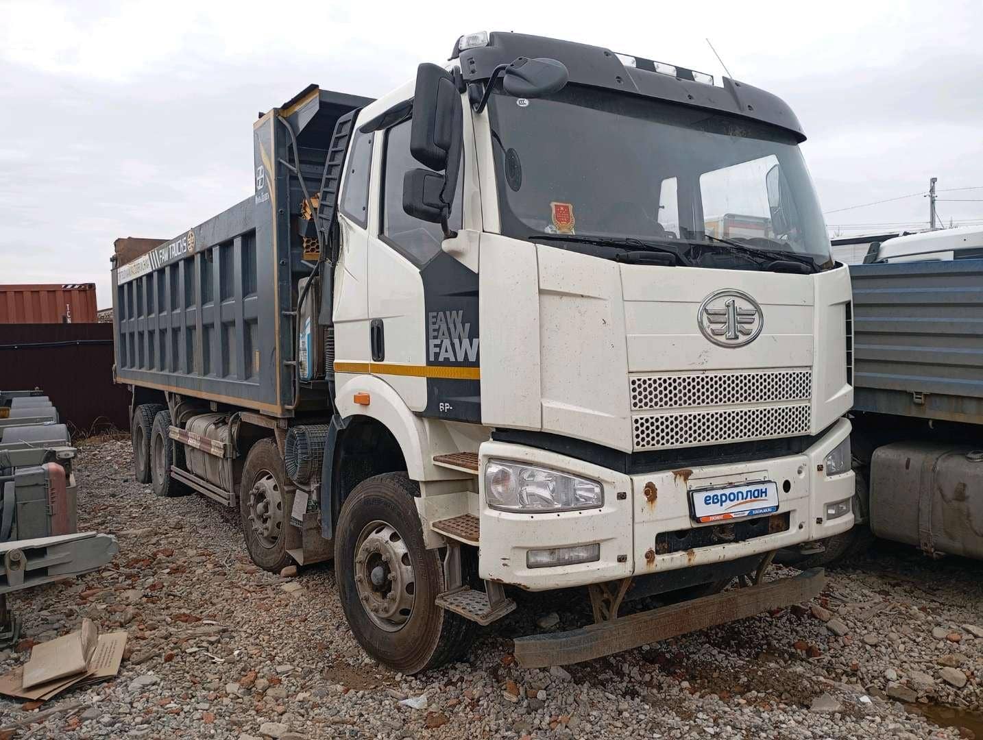 FAW CA3310P66K24T4E5 8х4,  116 958 км, 2022 года в лизинг