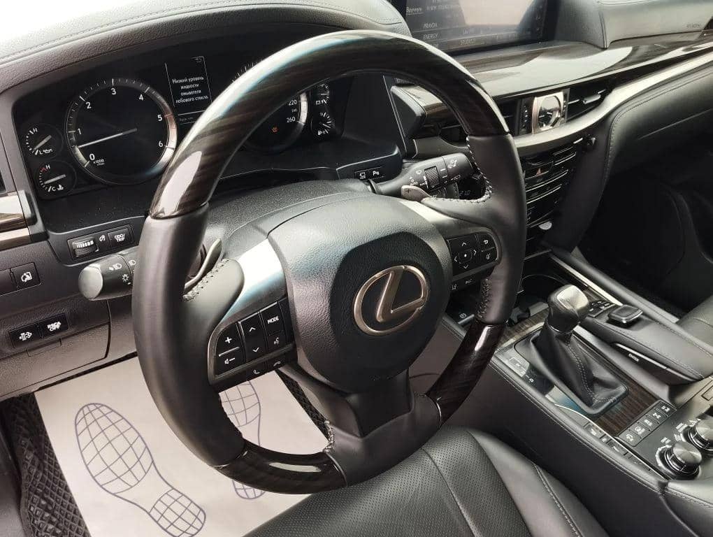 Lexus LX 450d,  150 099 км, 2021 года в лизинг