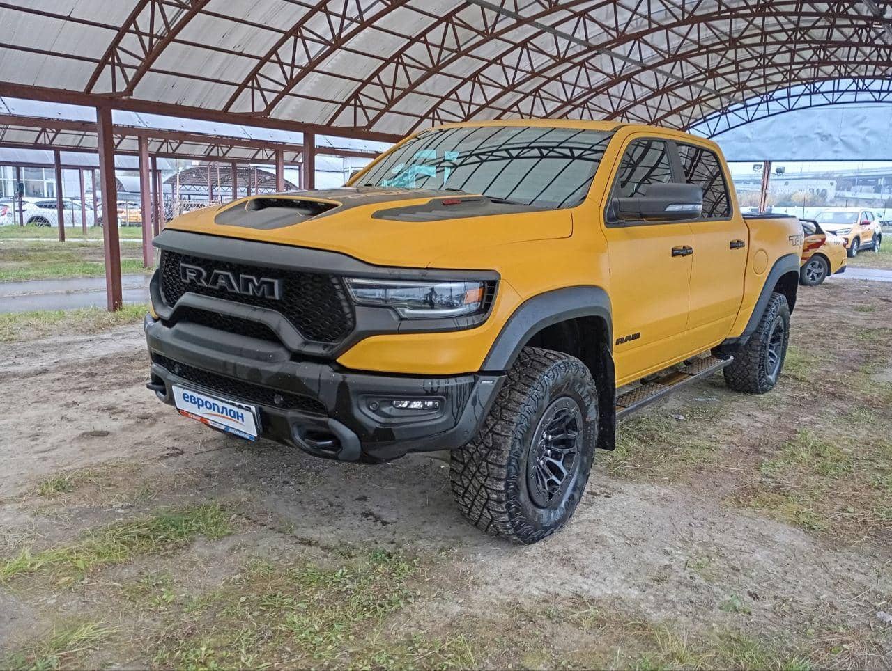 Ram 1500,  82 620 км, 2023 года