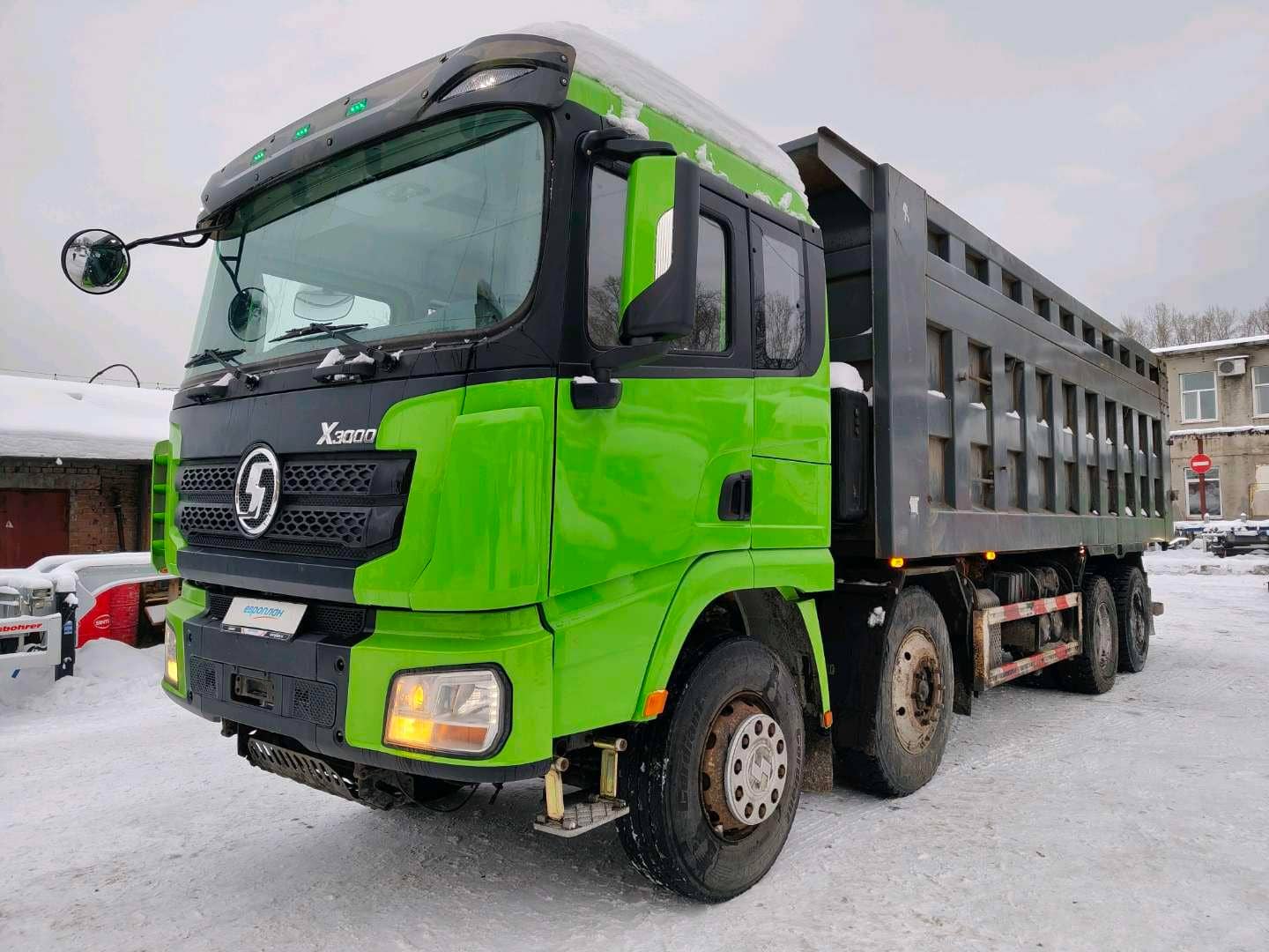 Shacman SX331863366 (скальный кузов)
