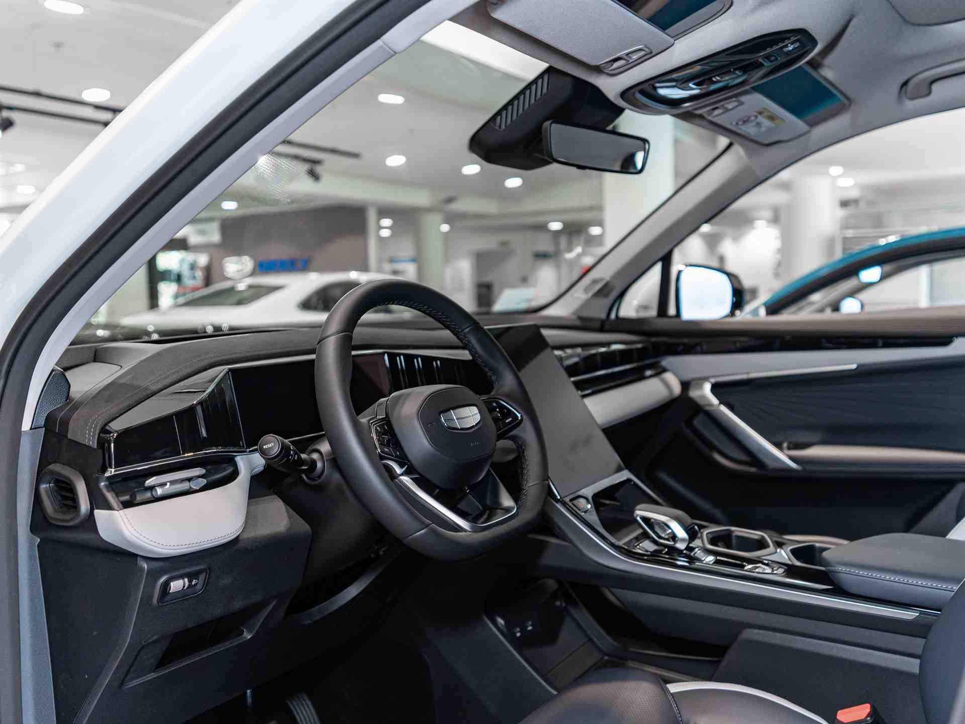 Geely Atlas Flagship 2.0T 8AT 4WD