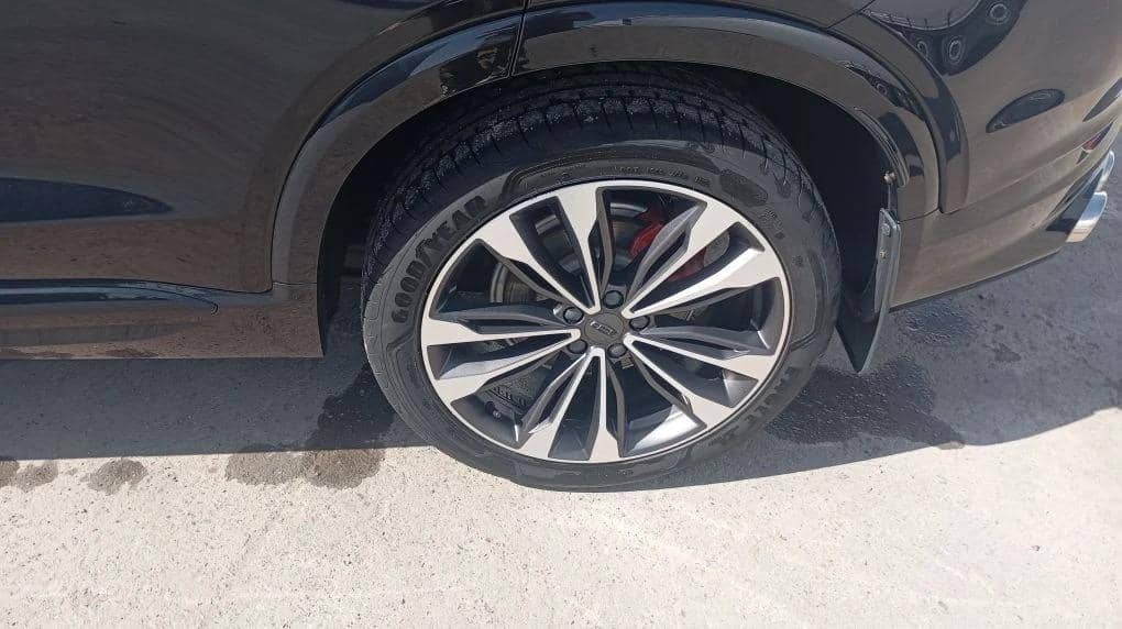 Geely Tugella,  39 700 км, 2023 года в лизинг