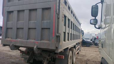 Shacman SX3318DT366 8x4