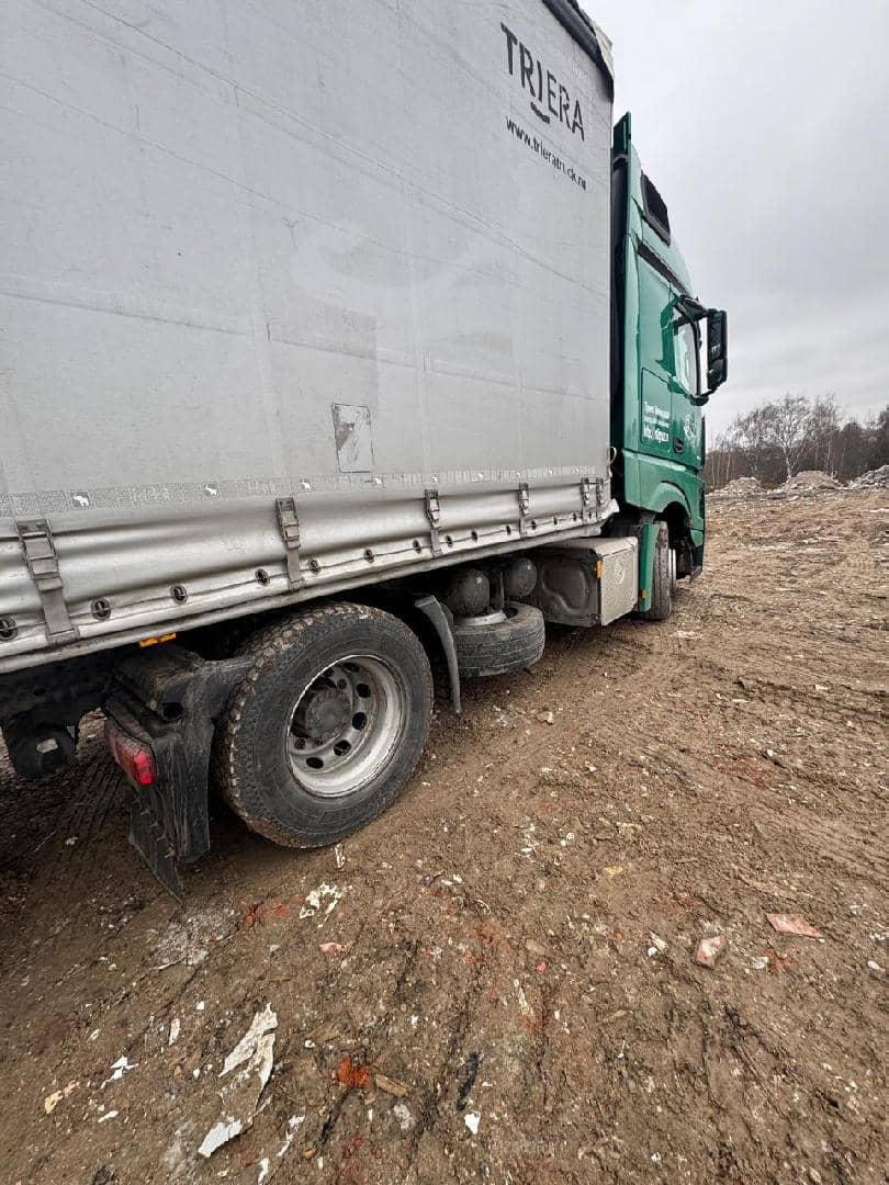 Mercedes-Benz Actros 4 1842 LS 4x2 (BigSpace),  837 063 км, 2019 года в лизинг