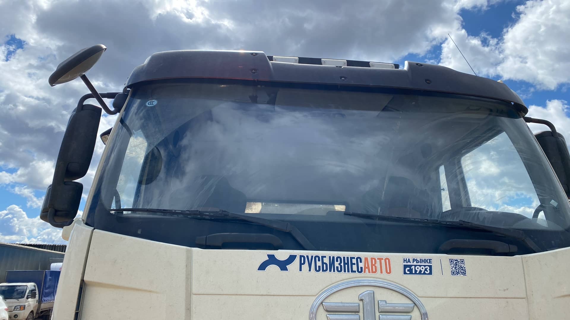 FAW CA3310P66K24T4E5 8x4,  109 985 км, 2024 года в лизинг