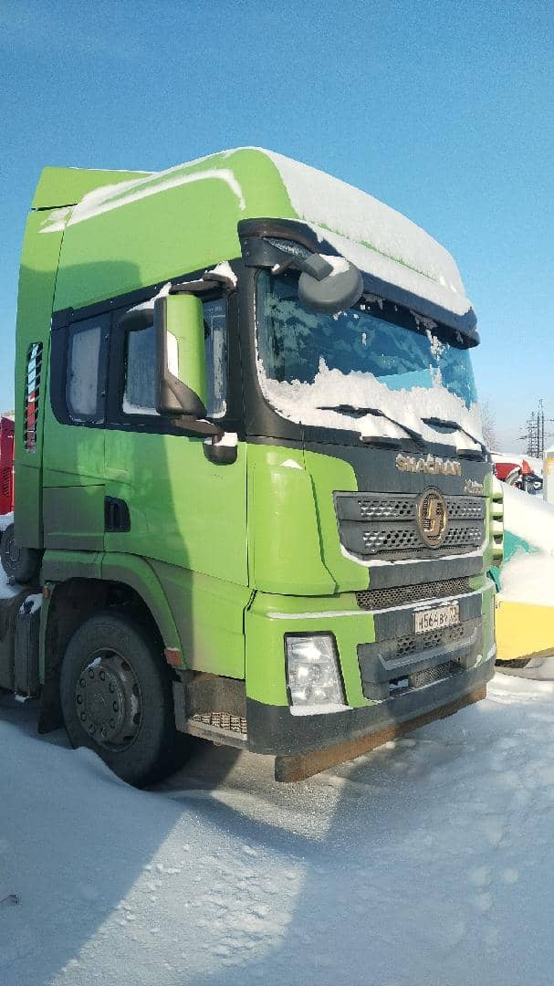 Shacman SX42584V324,  304 851 км, 2022 года в лизинг