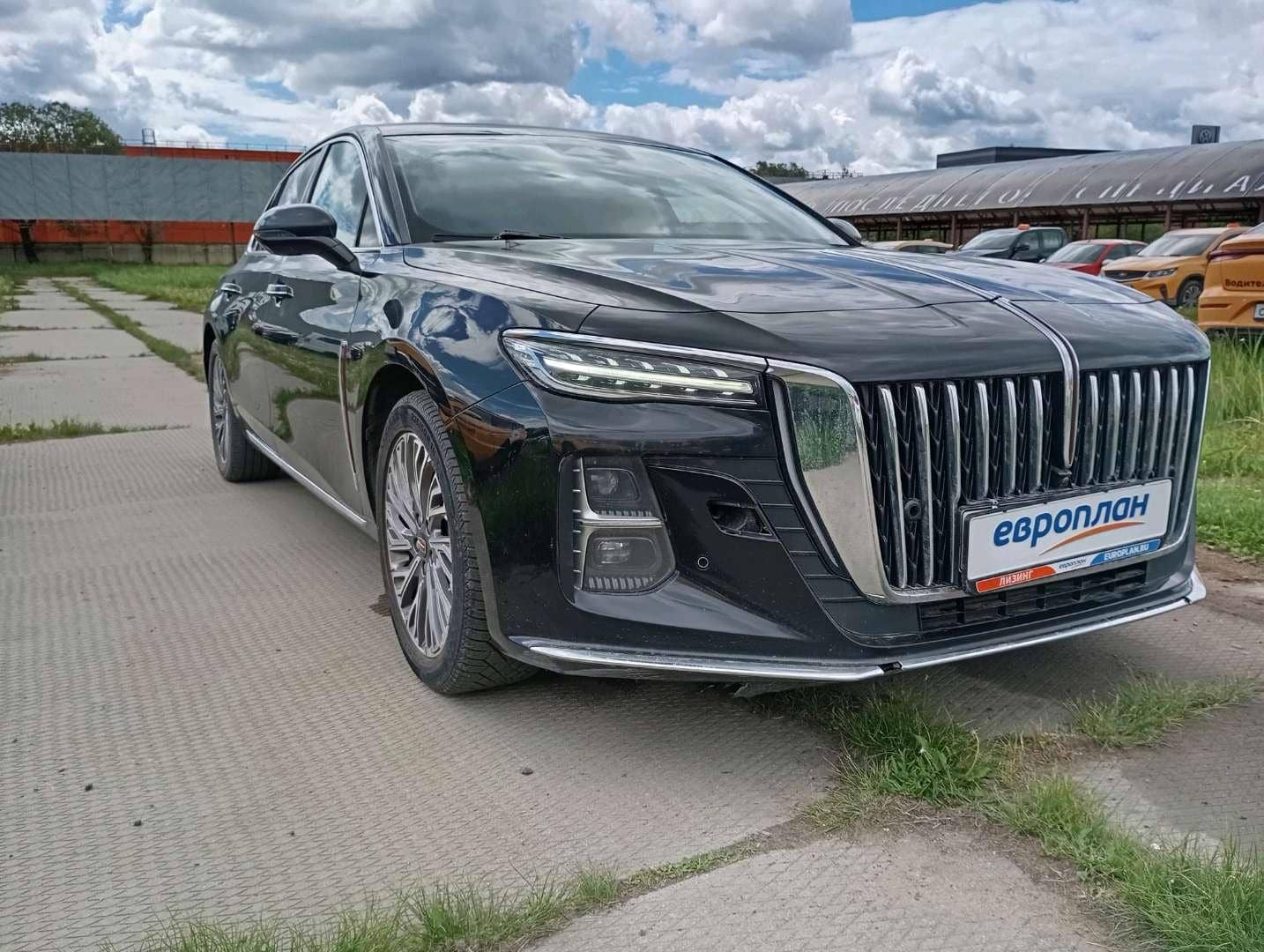 Hongqi H5,  208 751 км, 2023 года в лизинг