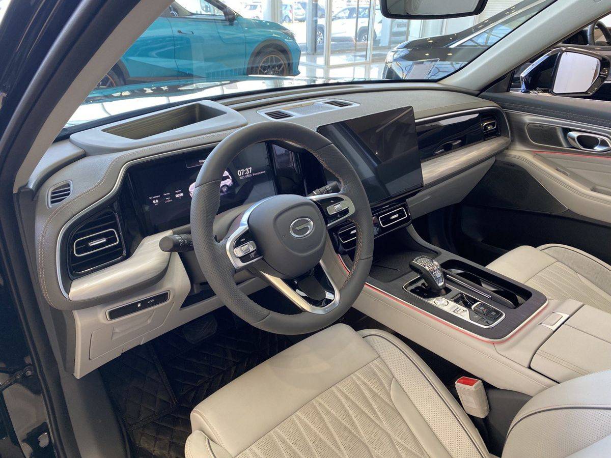 GAC GS8 GX Premium 2.0 8AT 4WD