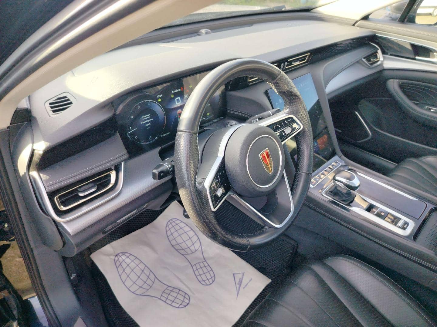 Hongqi H5,  139 970 км, 2024 года в лизинг