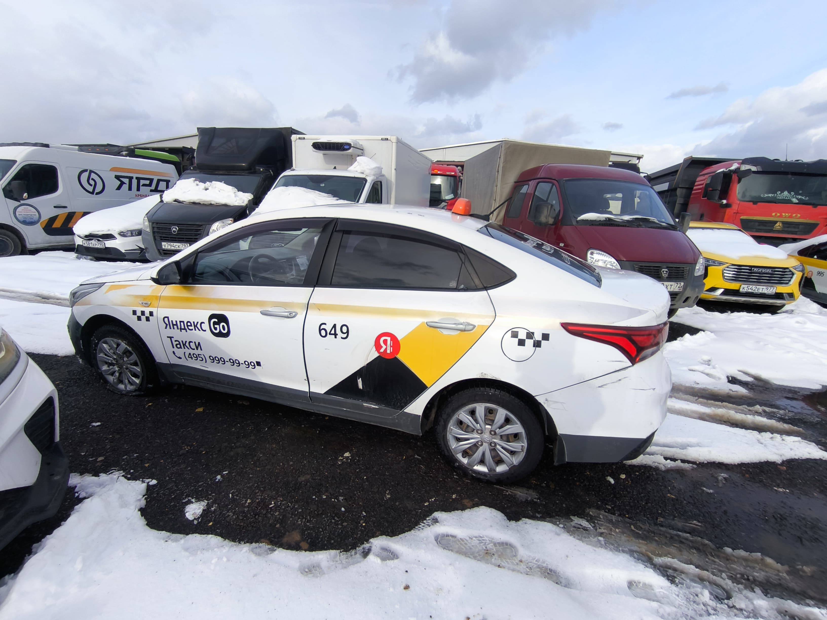 Hyundai Solaris,  296 313 км, 2018 года в лизинг