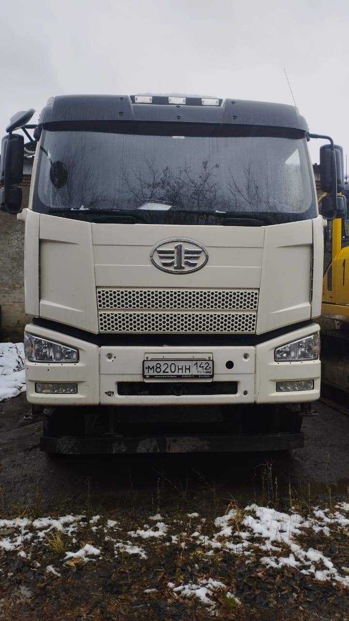 FAW CA3310P66K24T4E5 8х4