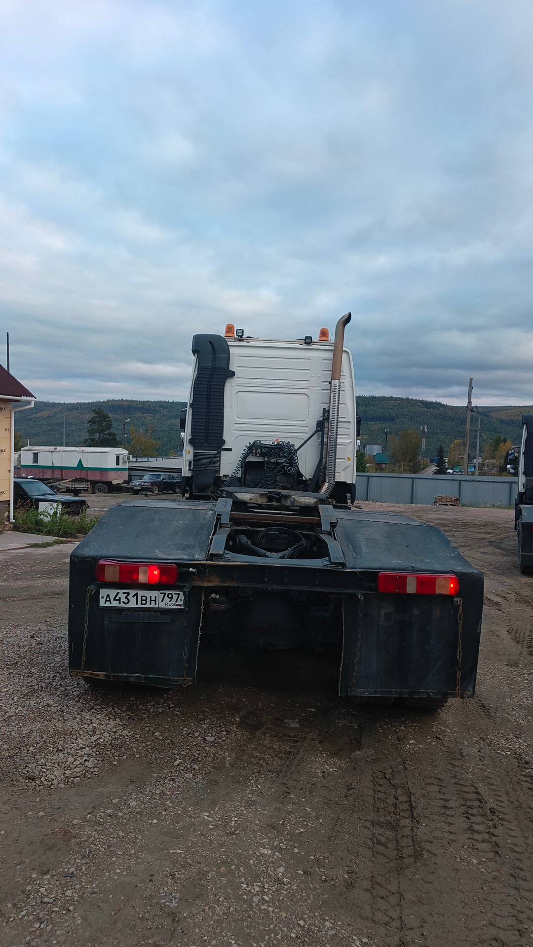 Volvo FMX 460 6x6 (FMX Globetrotter),  275 169 км, 2017 года в лизинг