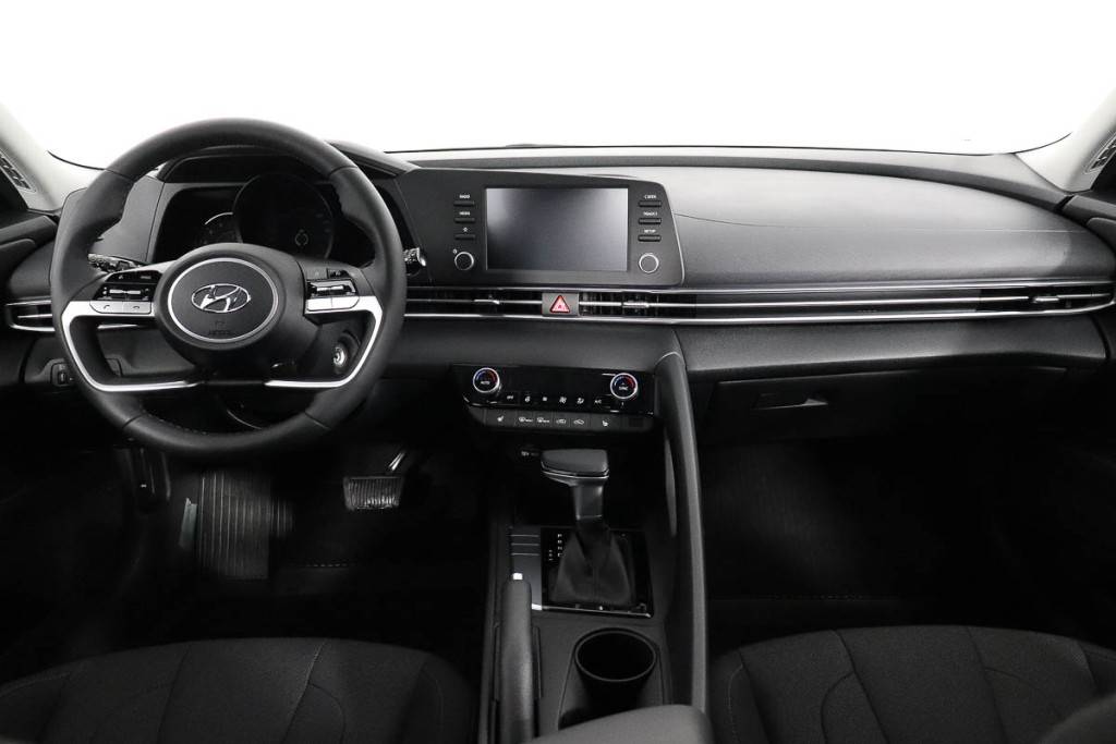 Hyundai Elantra LUXE 1.5 CVT