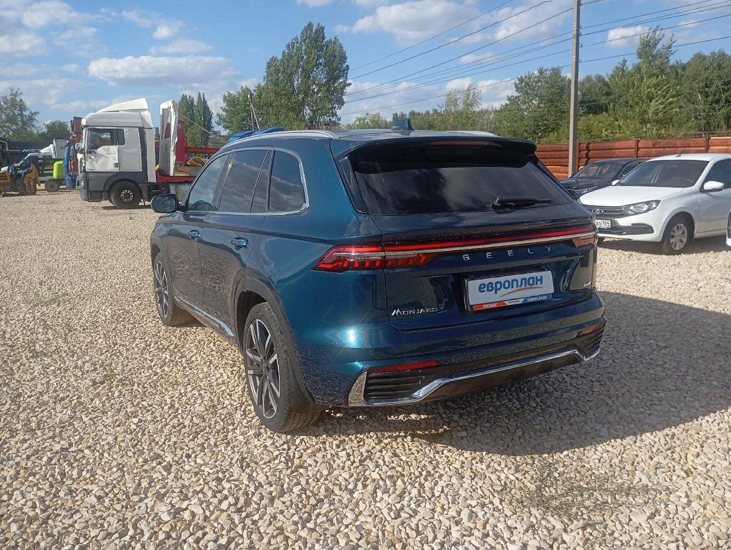 Geely Monjaro,  99 898 км, 2023 года в лизинг