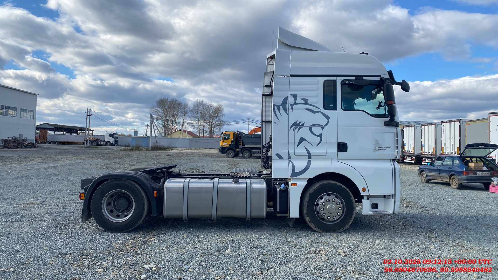 Sitrak C7H 4x2 ZZ4186V361HE,  494 402 км, 2022 года в лизинг