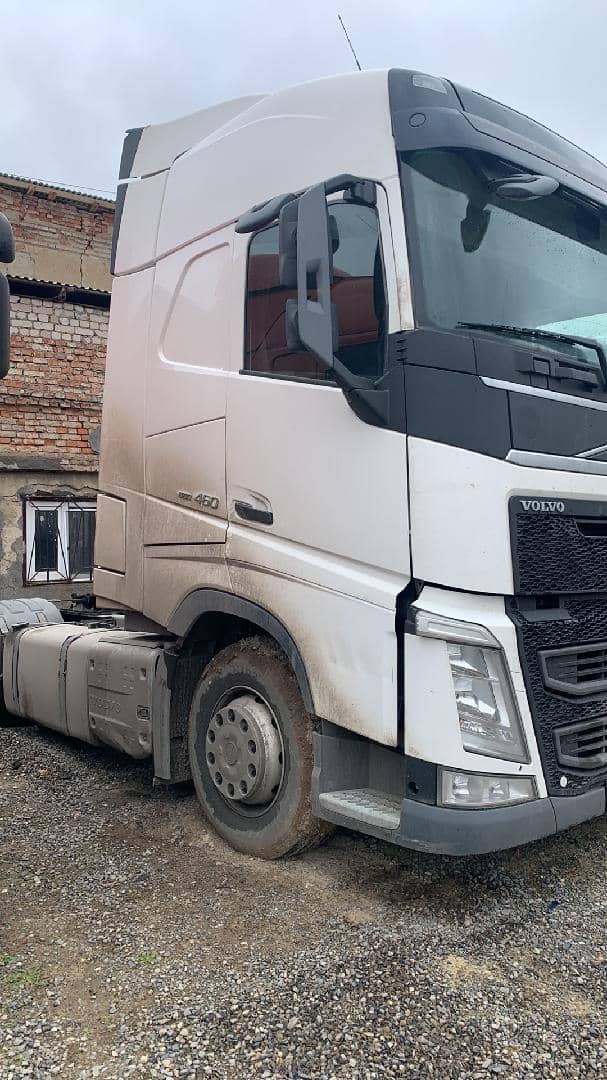 Volvo FH 460 4x2 (FH Globetrotter),  699 424 км, 2021 года в лизинг