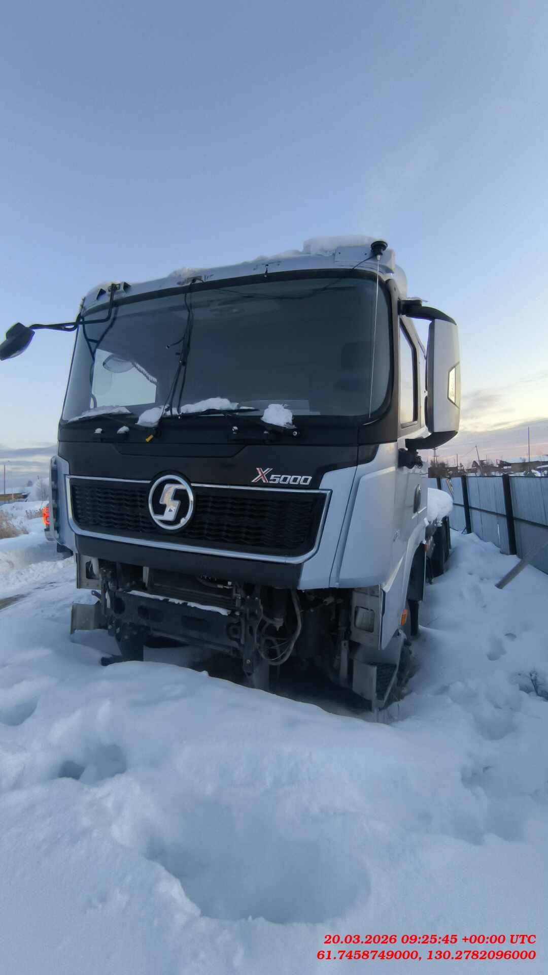 Shacman SX42586V385,  231 000 км, 2023 года