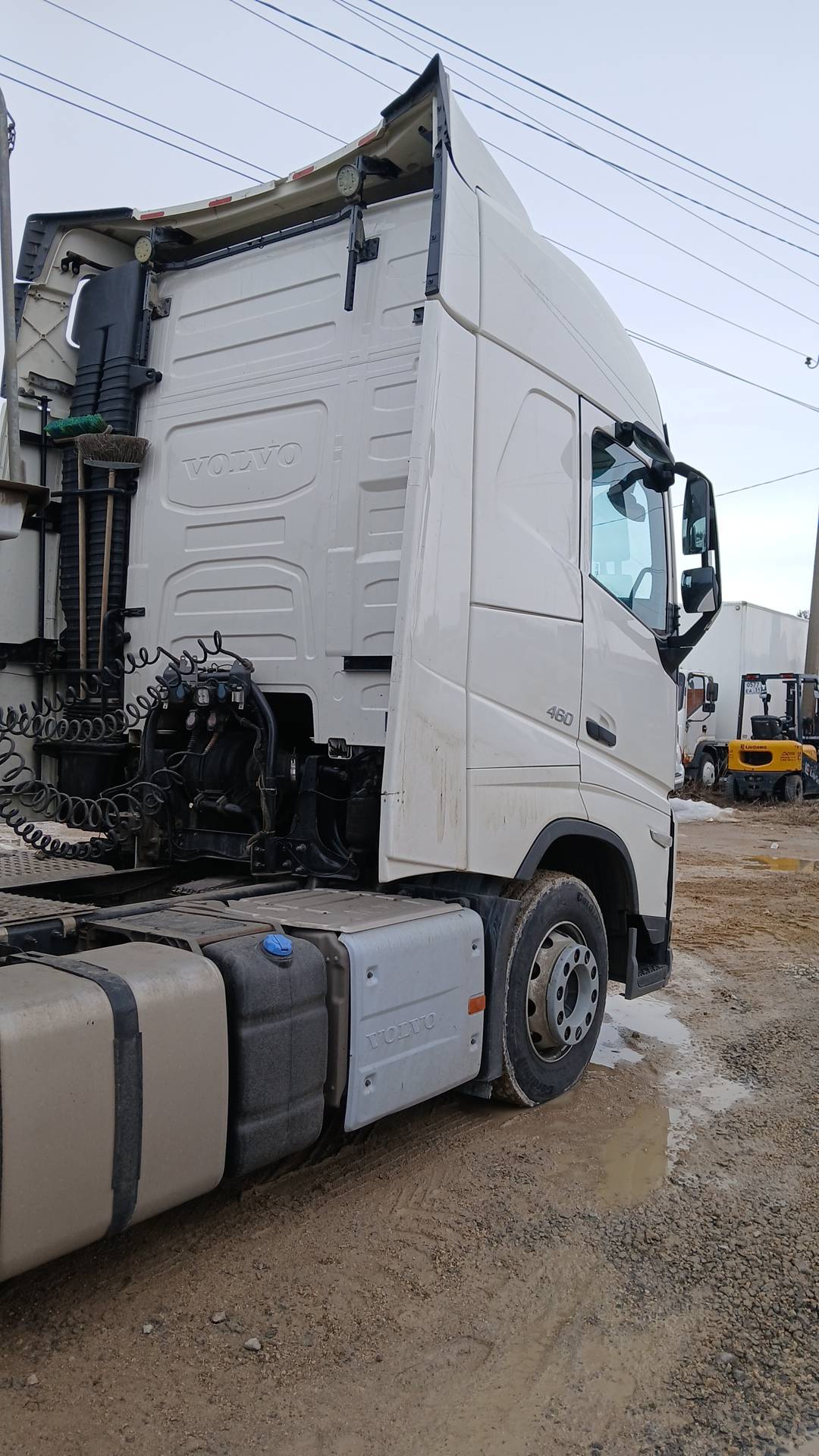 Volvo FH 460 4x2 (FH Globetrotter XL),  639 725 км, 2022 года в лизинг