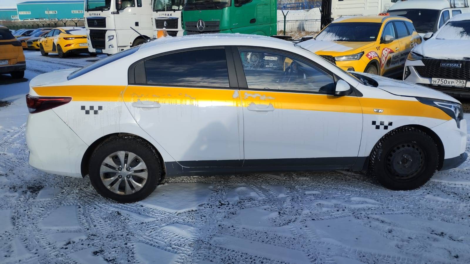 KIA Rio,  262 183 км, 2021 года в лизинг
