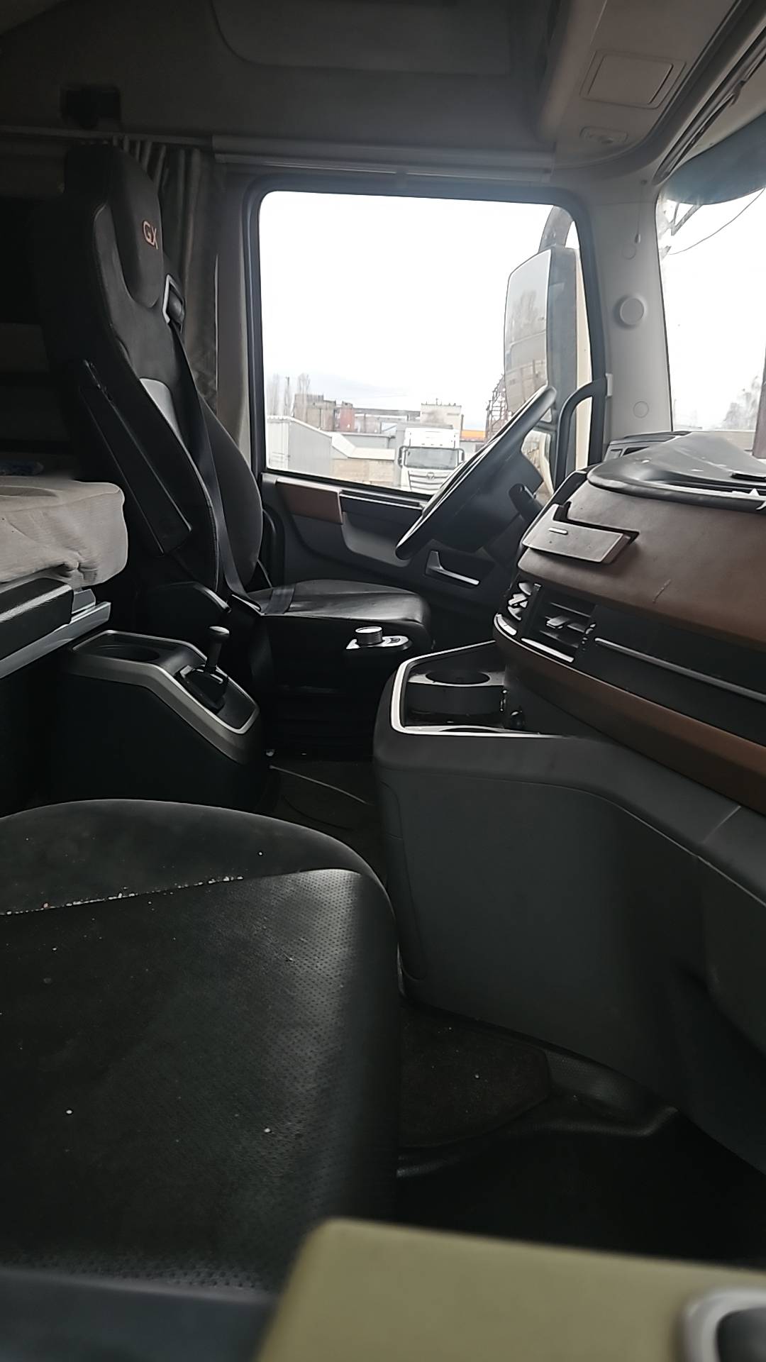 DongFeng GX D111A 4x2,  369 903 км, 2023 года в лизинг