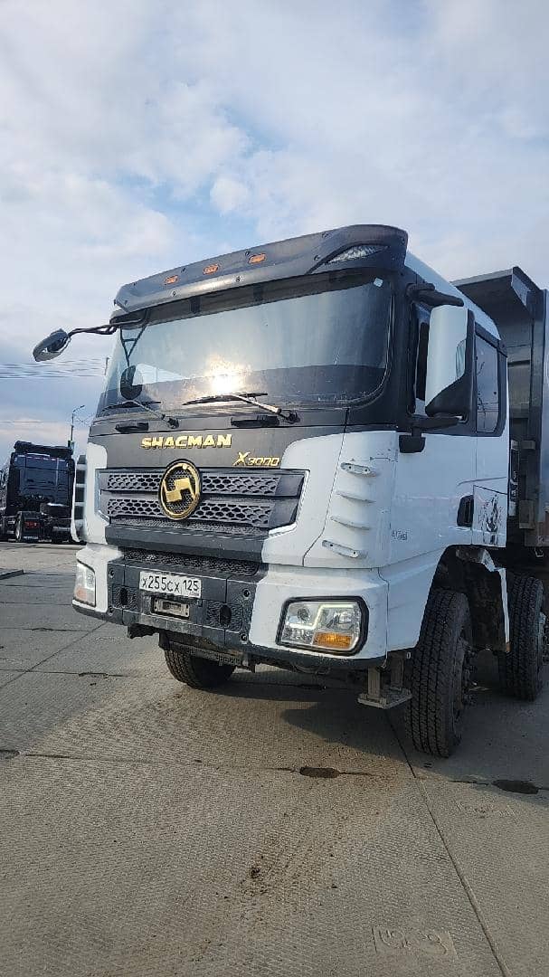 Shacman SX33186V366,  100 000 км, 2022 года в лизинг