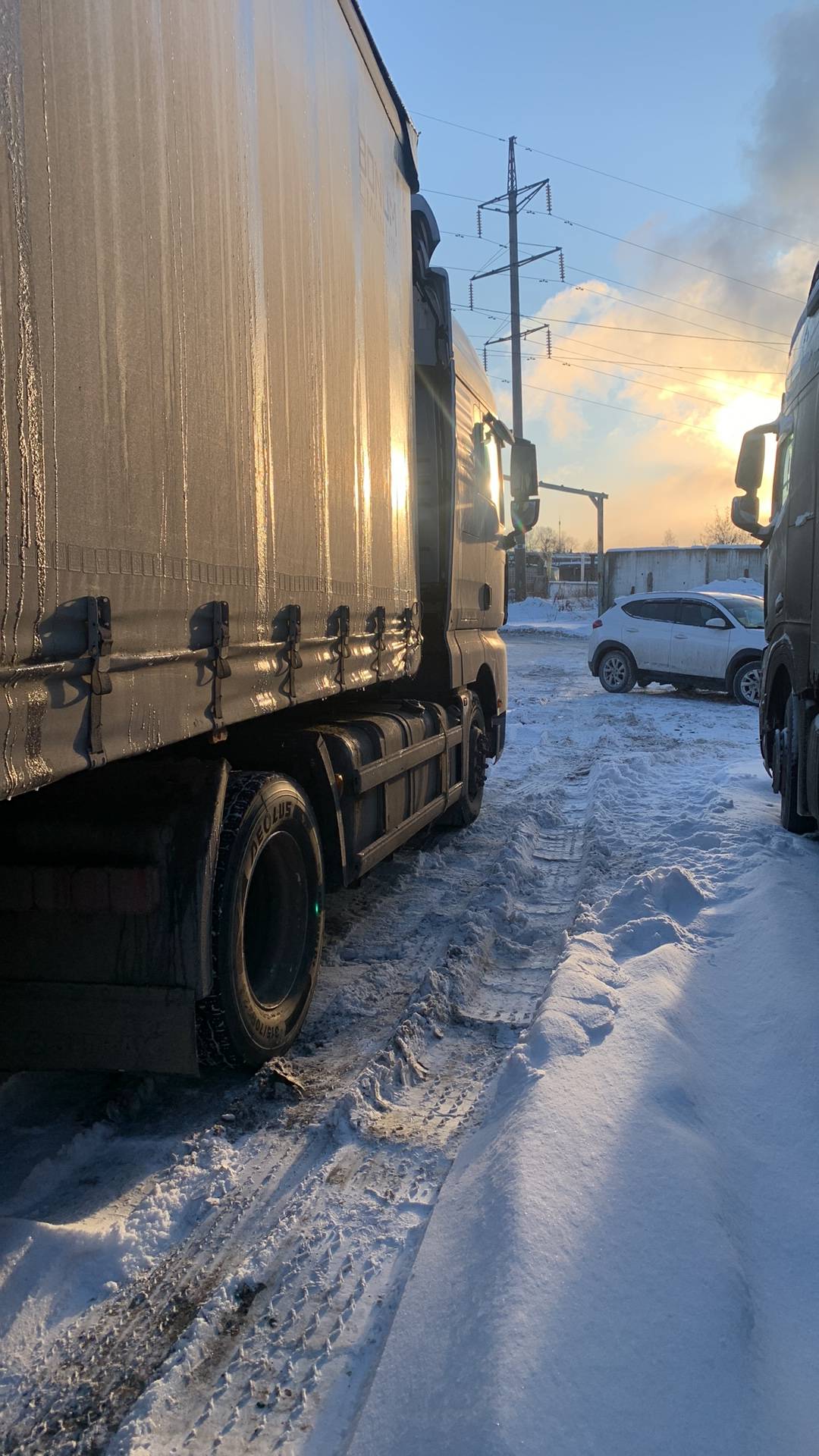 Sitrak C7H 4x2 ZZ4186V361HE,  508 029 км, 2022 года в лизинг