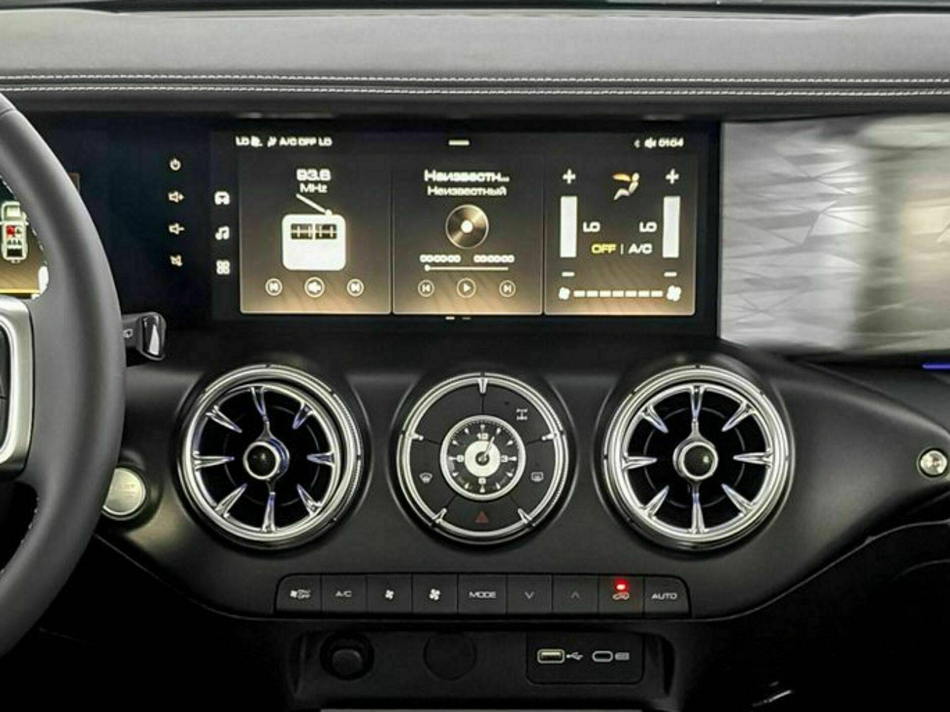 Tank 300 City Adventure 2.0 8AT 4WD