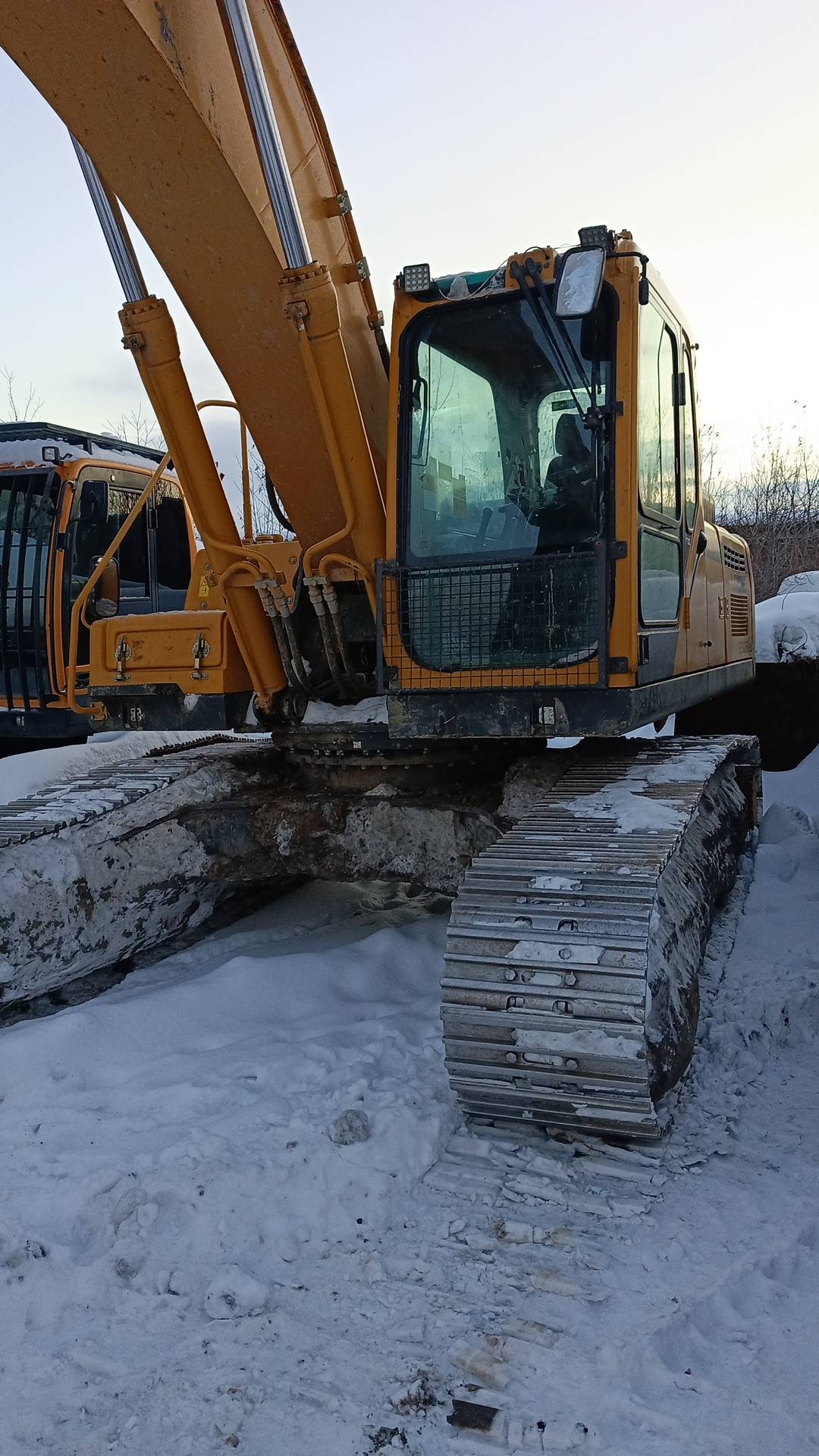 SDLG/LGCE E6300F, 2023 года в лизинг