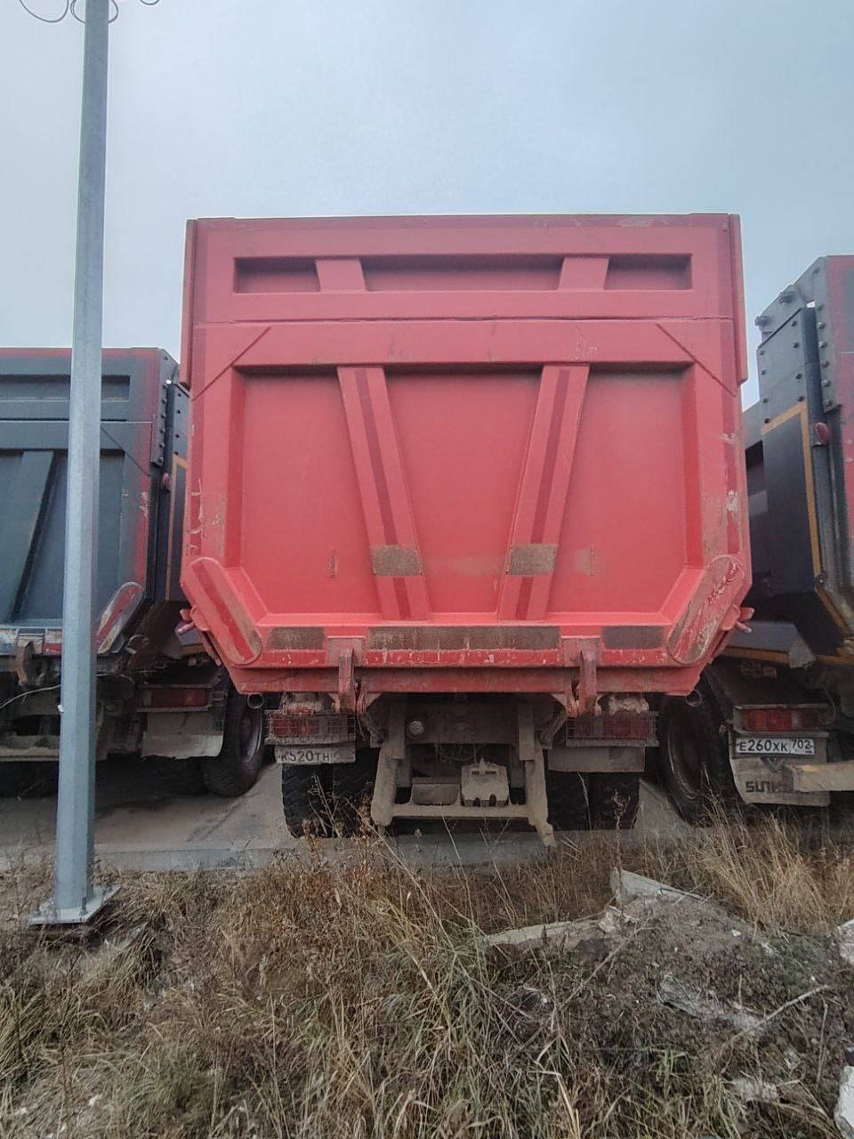 Sitrak ZZ3316V466ME Лот 000000396