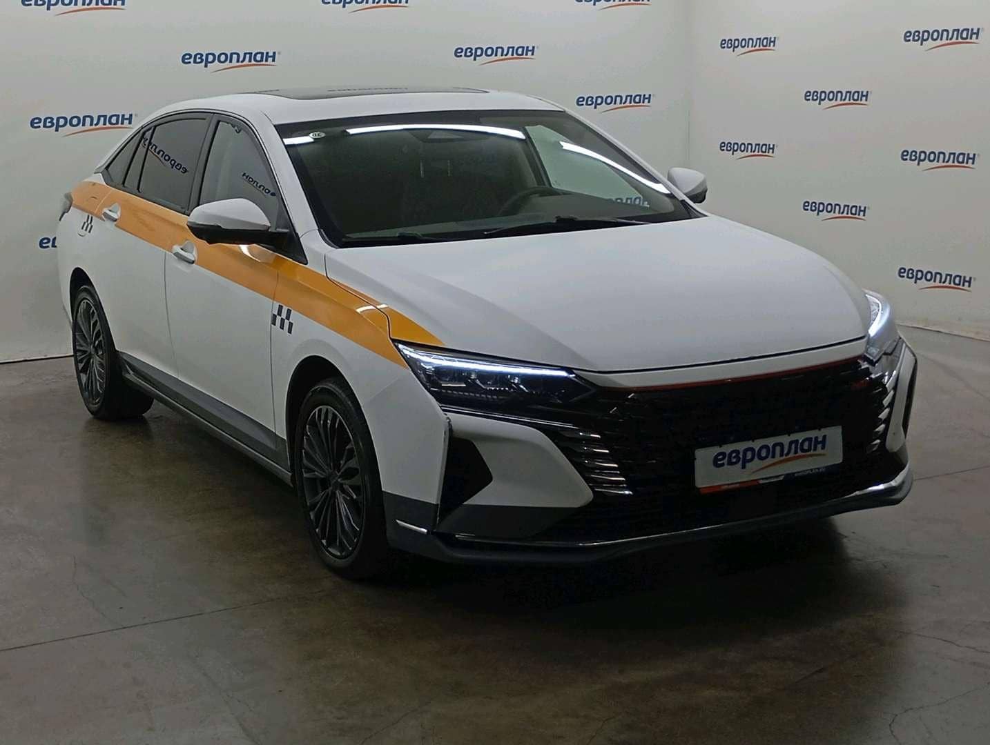 DongFeng Shine Max,  128 690 км, 2023 года в лизинг