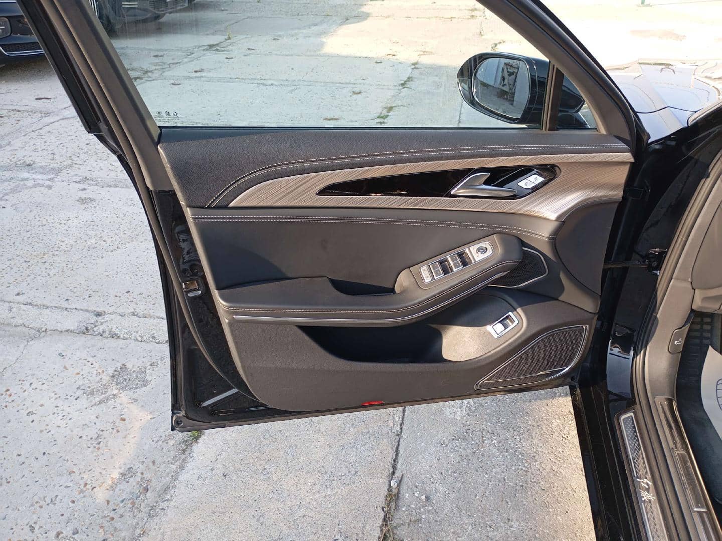 Hongqi H9+,  67 411 км, 2022 года в лизинг