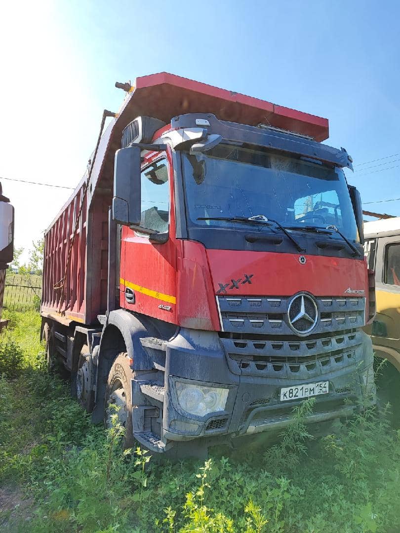 Mercedes-Benz Arocs 4148 K 8x4/4,  100 000 км, 2020 года