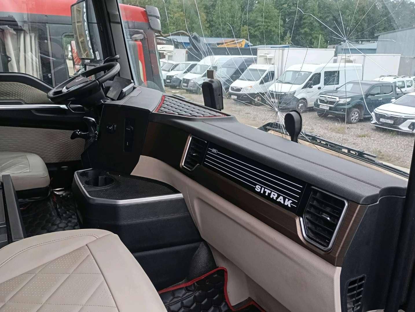 Sitrak С7Н MAX 6×4 ZZ4256V364HE,  216 923 км, 2023 года в лизинг