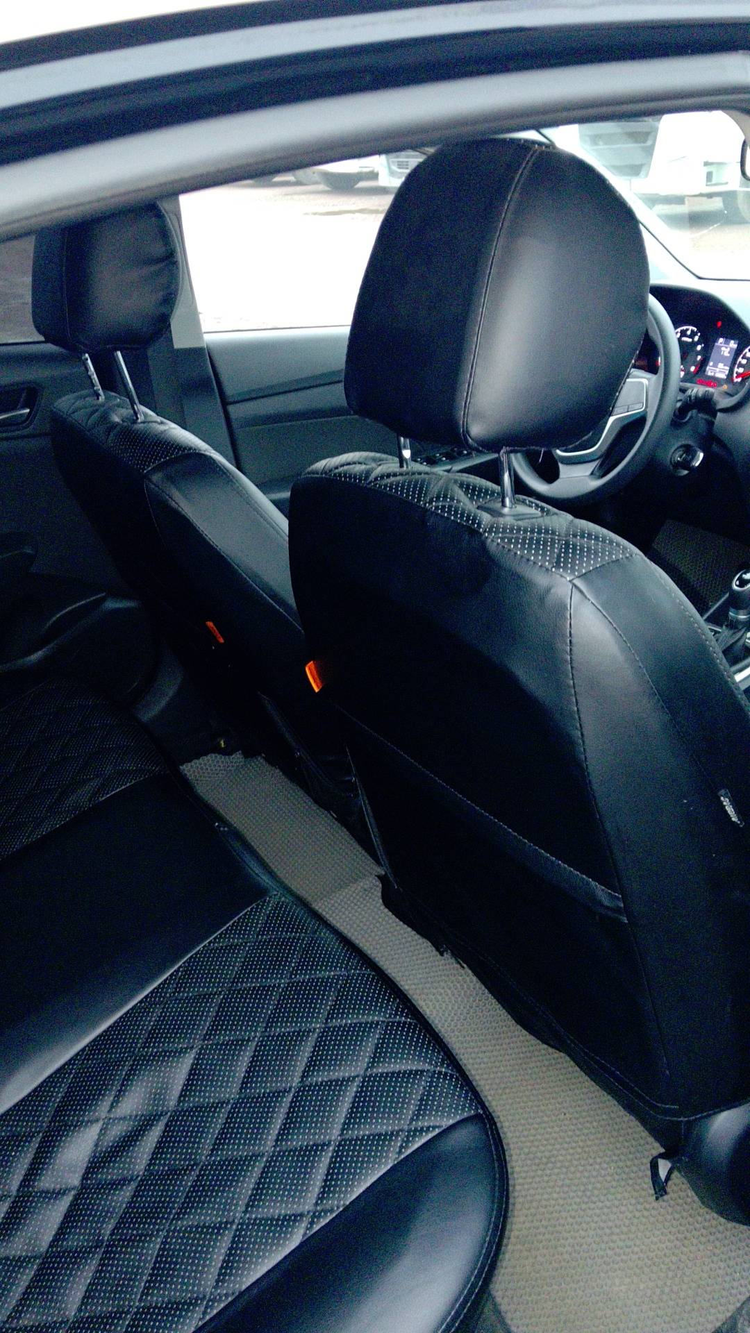 Solaris HS,  133 022 км, 2024 года в лизинг