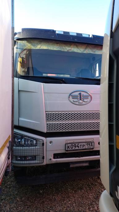 FAW CA3310P66K24T4E5 8х4