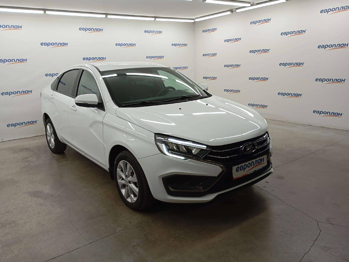 Lada Vesta седан,  44 977 км, 2025 года в лизинг