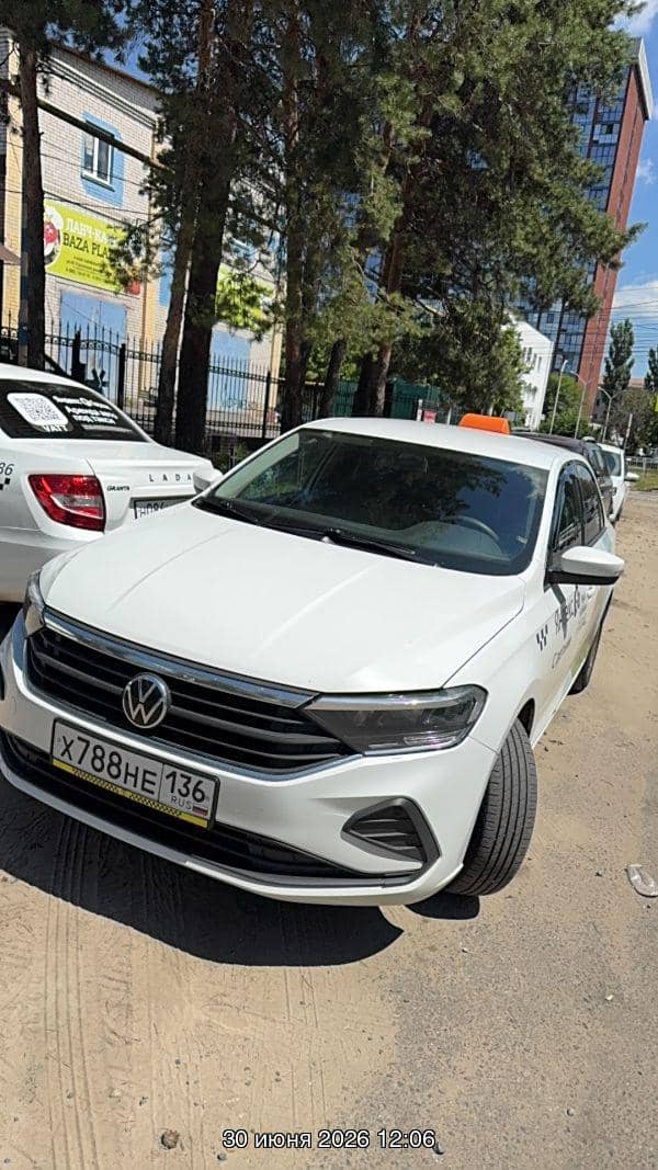 Volkswagen Polo,  295 504 км, 2021 года в лизинг