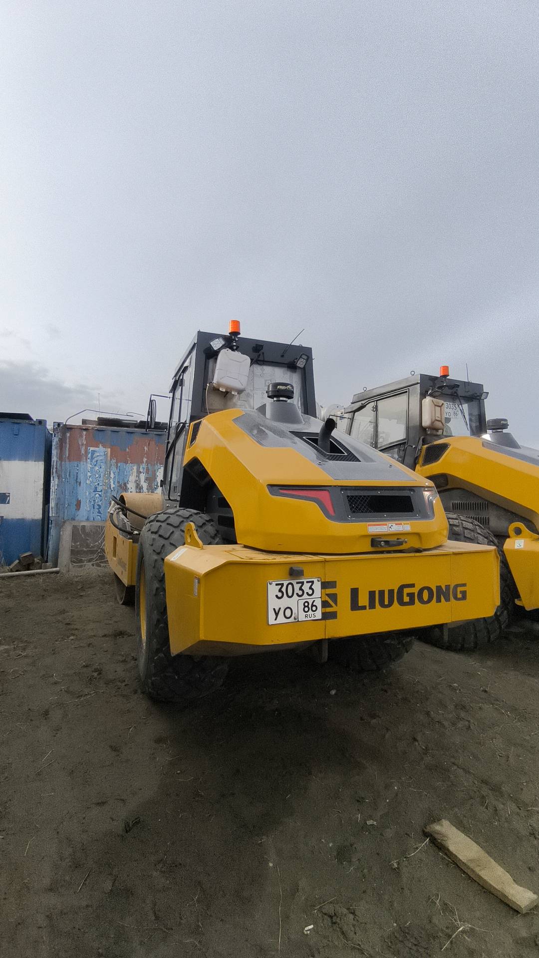 LiuGong CLG6616E