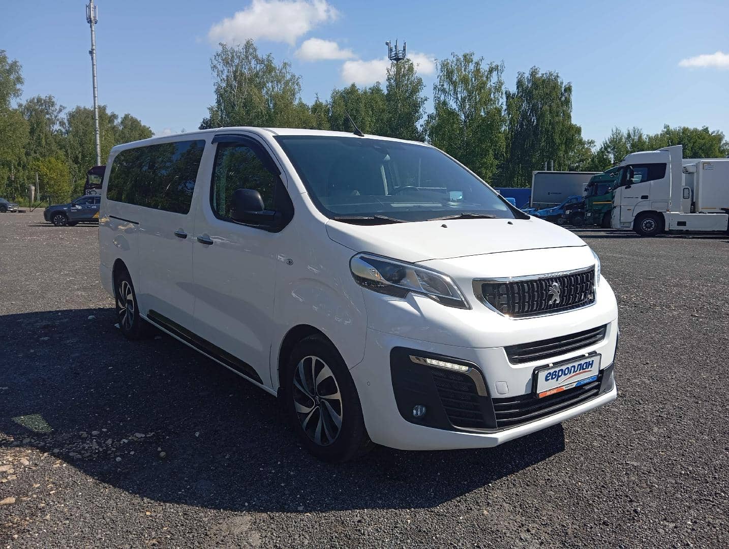 Peugeot Traveller,  159 379 км, 2022 года в лизинг