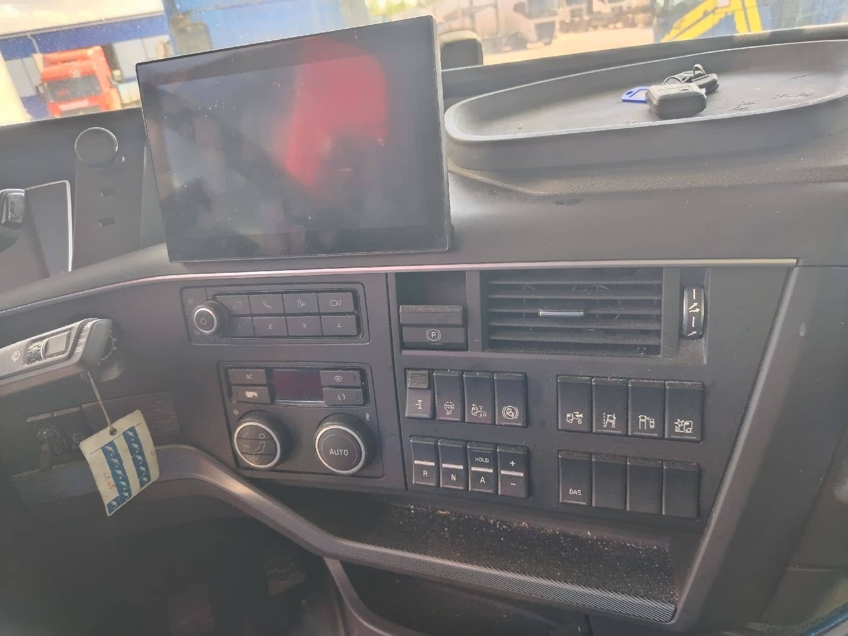 Volvo FH 460 4x2 (FH Globetrotter),  646 479 км, 2021 года в лизинг